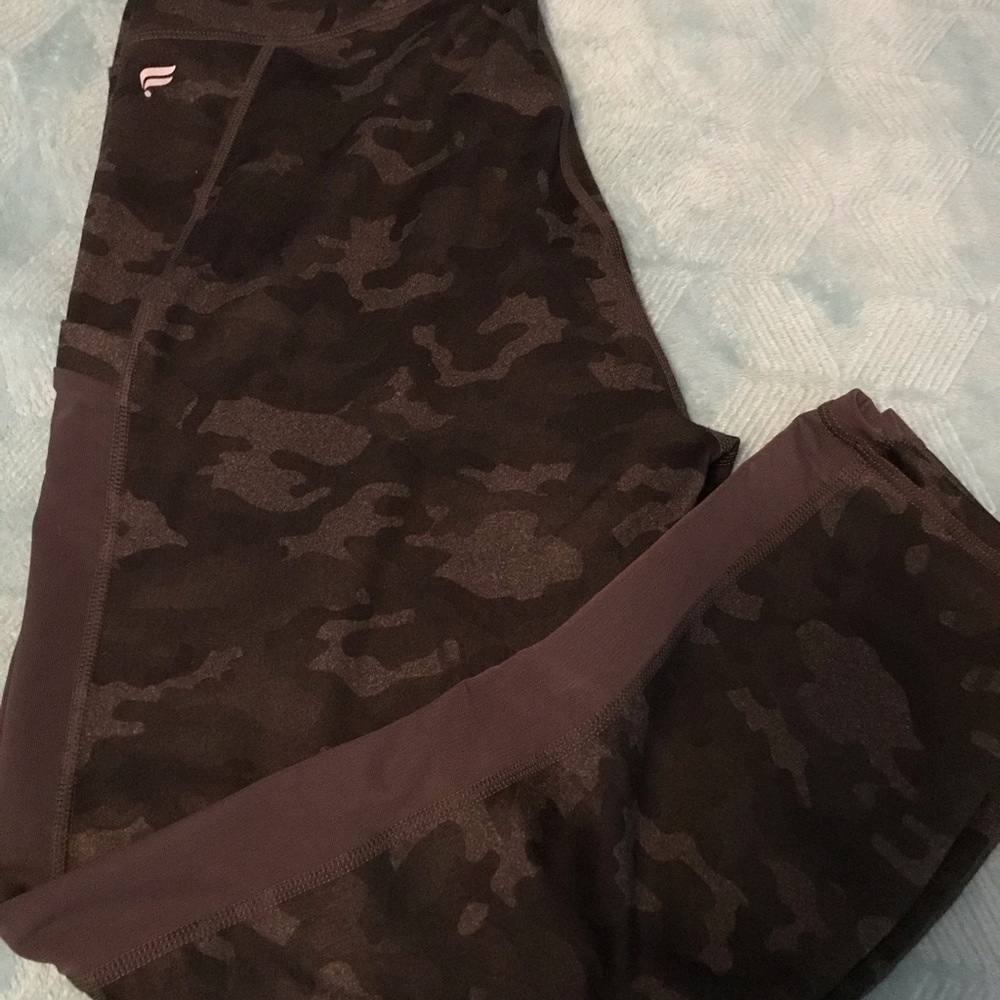 Fabletics Capri leggings. Never worn!